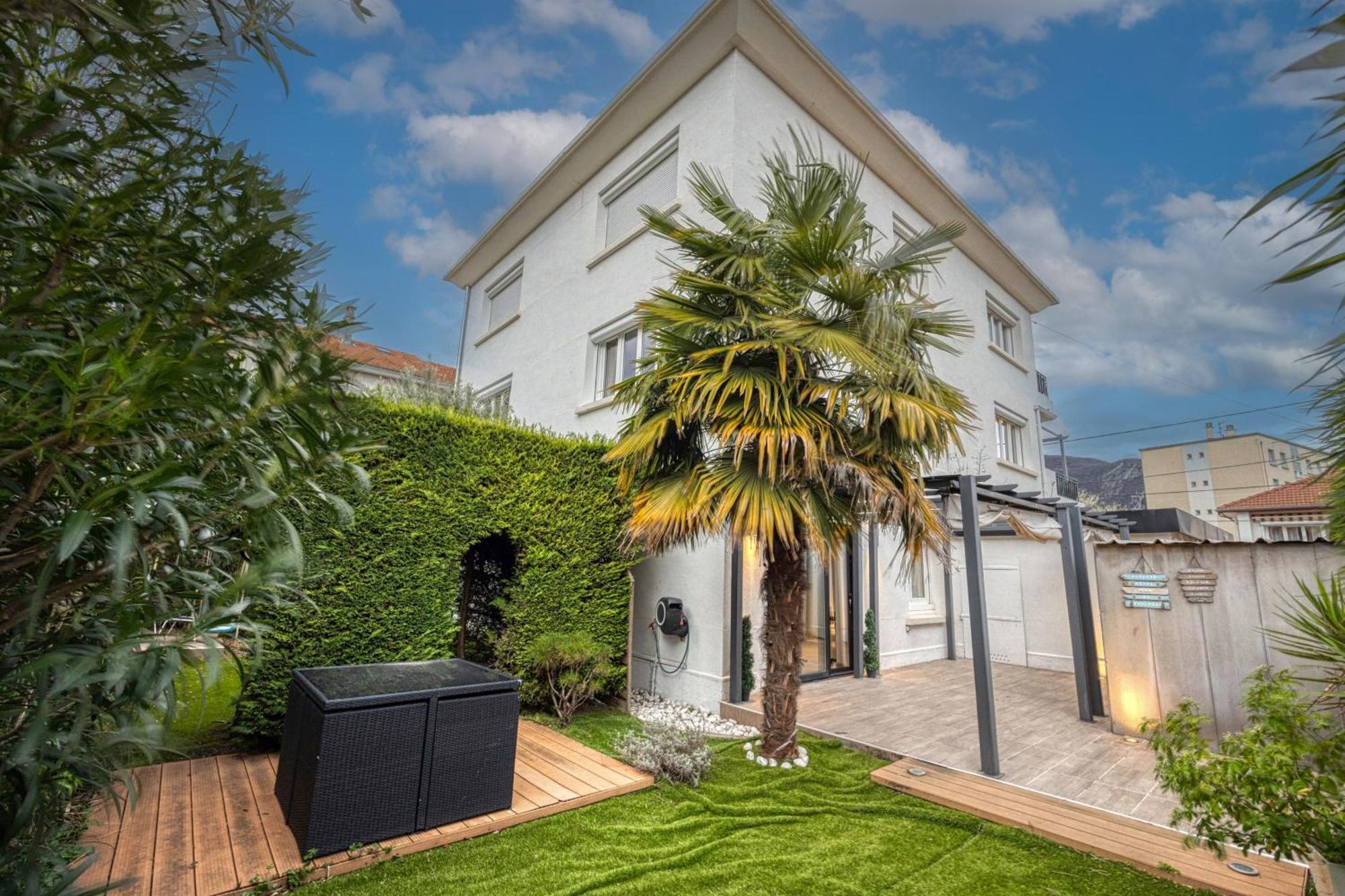 La Villa - Piscine / Karaoke / Jeux Fontaine  Exteriér fotografie